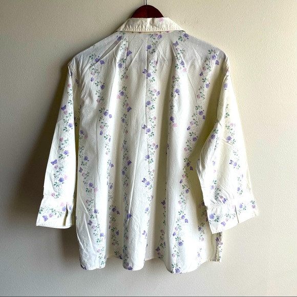 NORTHERN REFLECTIONS 3/4 Sleeve Shirt, Butterfly and flower pattern - Picture 2 of 5